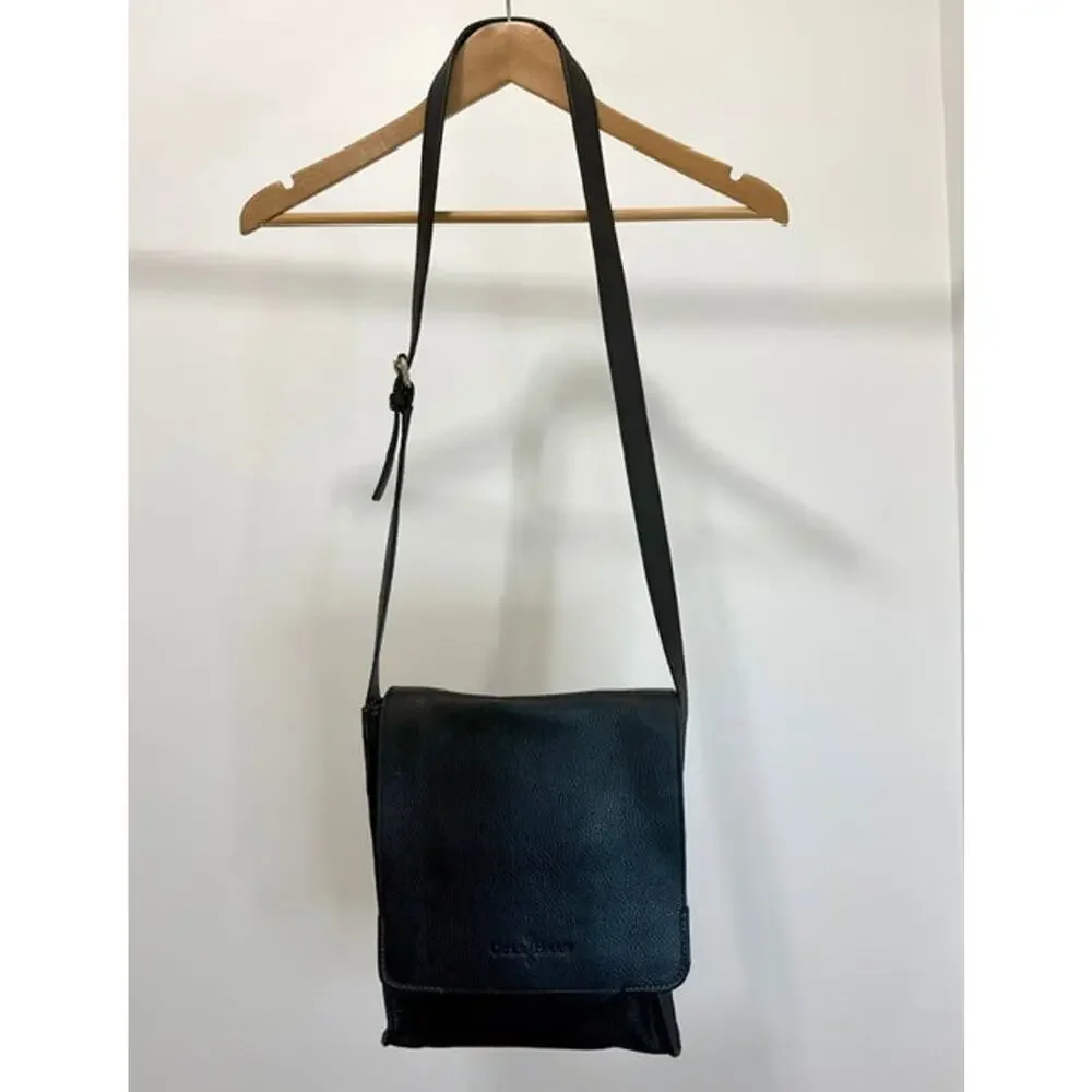 Cole Haan Men’s Black Pebbled Leather Crossbody Vintage Style Bag